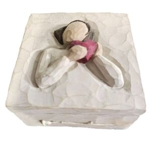 Willow Tree Square Keepsake  Trinket Love Box by Lordi  From the Heart 2003